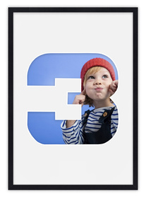 Ramka na zdjęcia CYFERKA "3" 21x30 cm czarna z białym passe partout