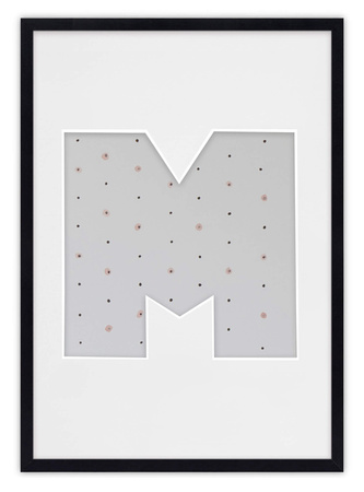 Ramka na zdjęcia LITERKA "M" 21x30 cm czarna z białym passe partout