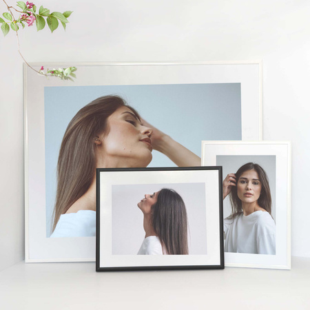 Biała ramka aluminiowa QAL 50x60 cm