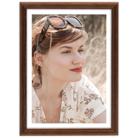 Brązowa ramka drewniana DRWA 4 5x7 cm