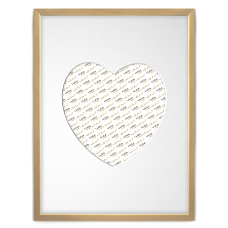 Ramka SERCE 30x40 cm w kolorze jasnego drewna z białym passe partout