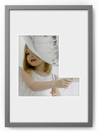 Ramka na zdjęcia LITERKA "L" 21x30 cm szara z białym z passe partout
