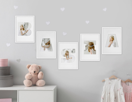 Ramka na zdjęcia LITERKA "A" 21x30 cm biała z białym passe partout