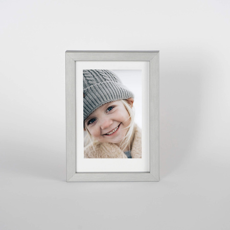 Pakiet 5 szt. srebrnych ramek drewnianych na zdjęcia PINIA S 10x15 cm