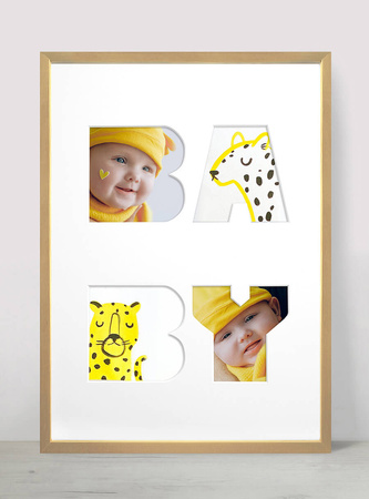 Ramka BABY 30x40 cm w kolorze jasnego drewna z białym passe partout