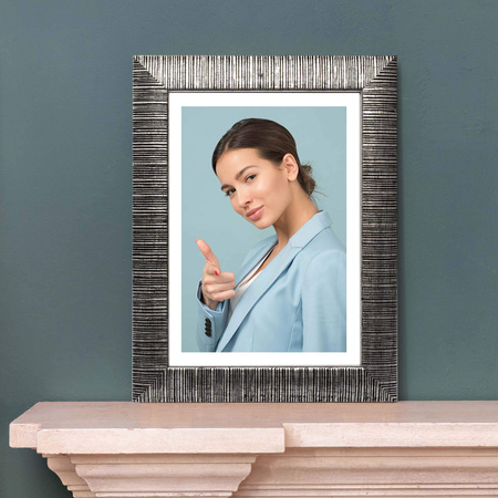 Ramka drewniana na zdjęcia DRL W S 15x21 cm