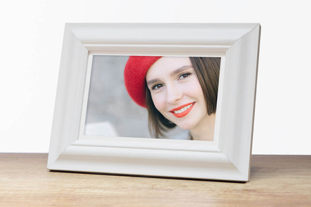 Ramka drewniana na zdjęcia DRL N 1 13x18 cm