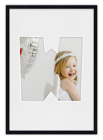 Ramka na zdjęcia LITERKA "W" 21x30 cm czarna z białym passe partout