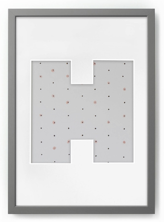 Ramka na zdjęcia LITERKA "H" 21x30 cm szara z białym z passe partout